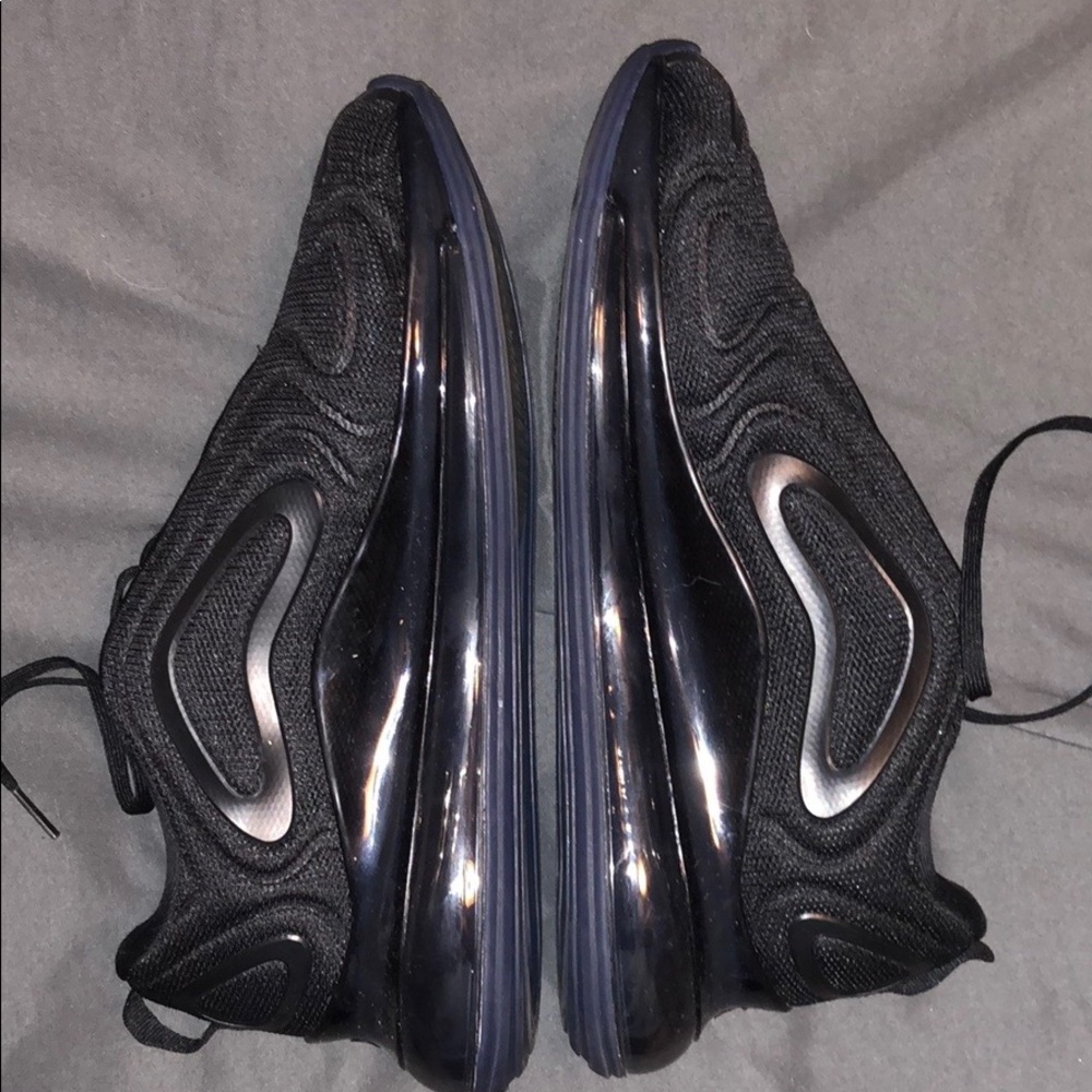 BRAND NEW NIKE AIRMAX tennis shoes - Picture 2 of 4